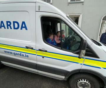 Infant Class Garda Station visit